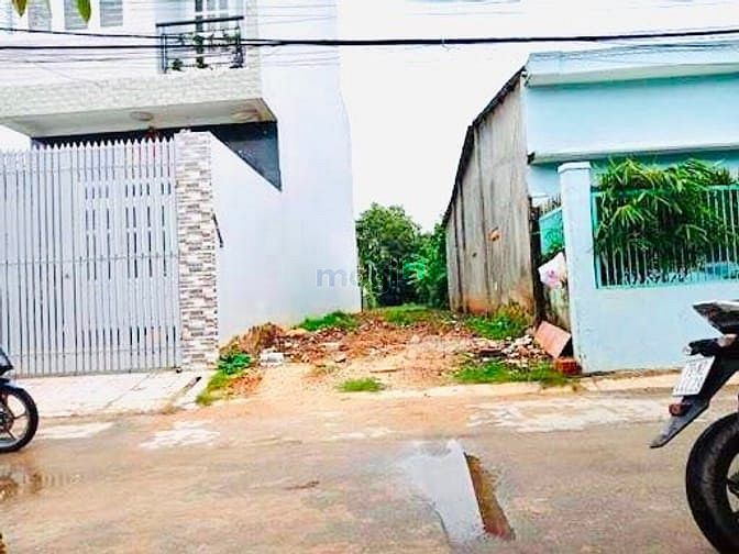 Hình ảnh Cần sang nền đất 105m2 kế bên Điện Máy Xanh MT đường Số 2 sổ riêng