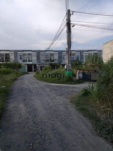 Hình ảnh Bán đất thổ cư gần chợ mỹ hạnh nam giá 700tr
