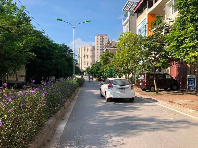 Hình ảnh Bán đất TĐC Thạch Bàn, đường vào chung cư Him Lam Thạch Bàn