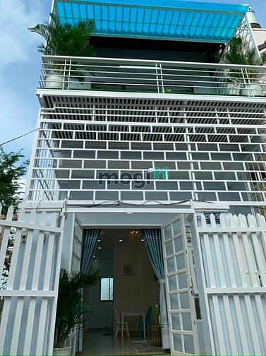 Hình ảnh Nhà số 4 mặt tiền đường số 8