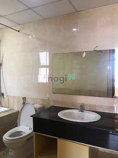 Hình ảnh Cho thuê CH Giai Việt 2PN, 115m2, Có rèm, ML, bếp, máy giặt, TV,