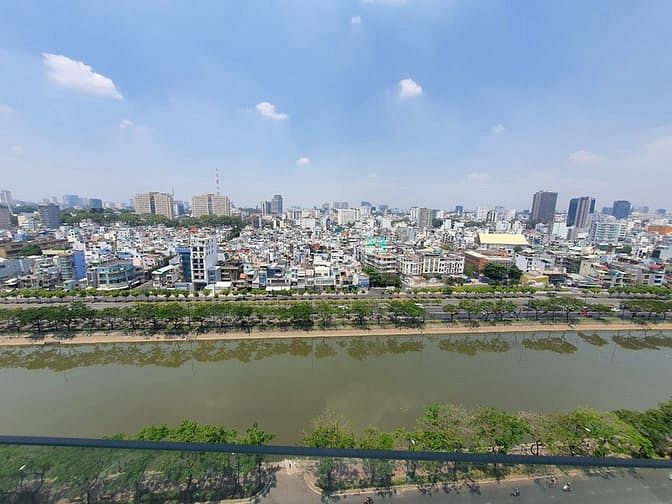 Hình ảnh Căn Hộ 3PN, 2WC, 135m2 view Bitexco Giá 7,9 Tỷ -Đẹp nhất Gold View