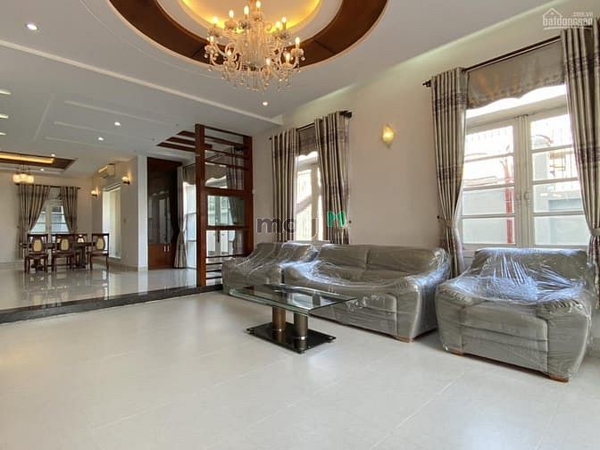 Hình ảnh Cho thuê biệt thự sân vườn hồ bơi quận 2 Thảo Điền