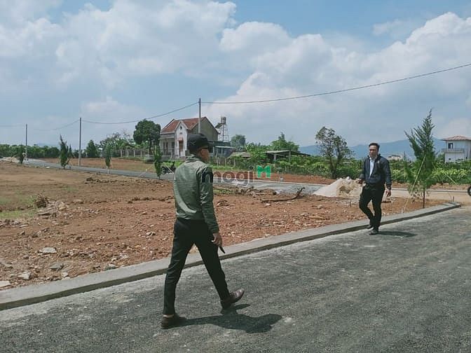 Hình ảnh cần ra nhanh lô đất chính chủ đã có sẵn thổ cư