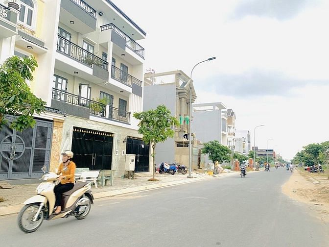 Hình ảnh Bán Gấp Lô Đất 125m2 Liền Kề KDC Tên Lửa Quận Bình Tân Giá Rẻ Sổ Hồng