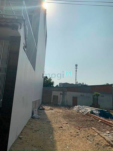Hình ảnh Bán Lô Đất Đường 672 Phường Phước Long B Ngay UBND Q9