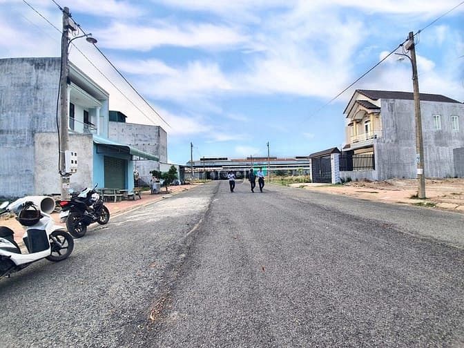 Hình ảnh Đất Tam Phước 1 sẹc đường Phùng Hưng giá rẻ đường 20m trước đất..