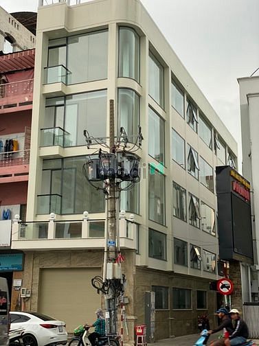 Hình ảnh Nhà hxh đường văn chung phường 13 tân bình 5x18m,1t3l