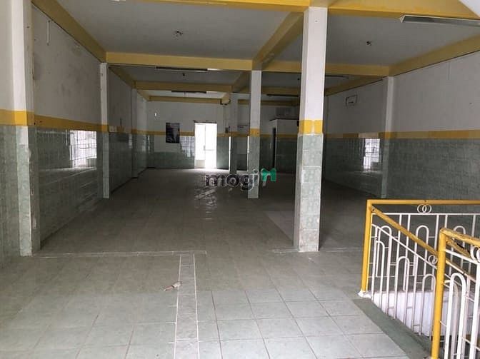 Hình ảnh cho thuê nhà d5,bt 10*18 trệt 3 lầu