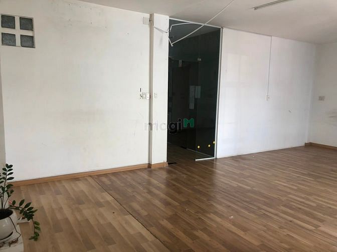 Hình ảnh cho thuê nhà d5,bt 10*18 trệt 3 lầu