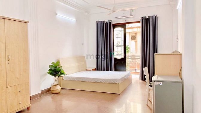 Hình ảnh sát cầu Sài Gòn, full nội thất, có ban công, free xe+rác+quản lý