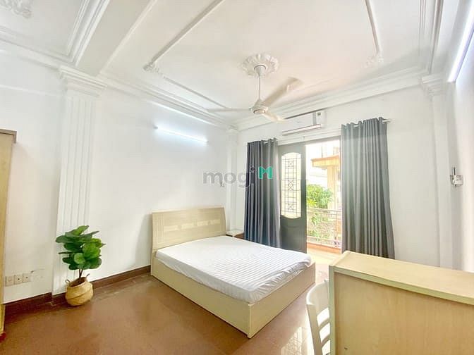 Hình ảnh sát cầu Sài Gòn, full nội thất, có ban công, free xe+rác+quản lý