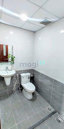 Hình ảnh Full nội thất- có ban công phòng ngủ riêng- gần ubnd quận2