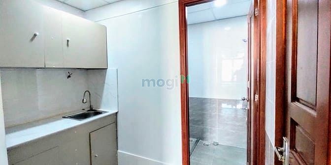 Hình ảnh Full nội thất- có ban công phòng ngủ riêng- gần ubnd quận2
