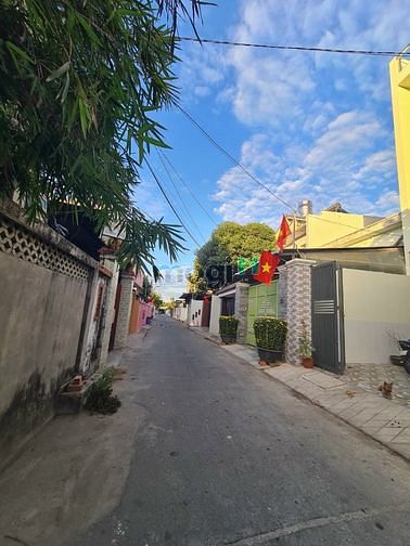 Hình ảnh Bán đất mặt tiền đường nhựa 5m thông