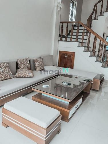 Hình ảnh Cho thuê nhà Văn Cao 4 tầng,full nội thất tiện nghi: 4-6 phòng ngủ