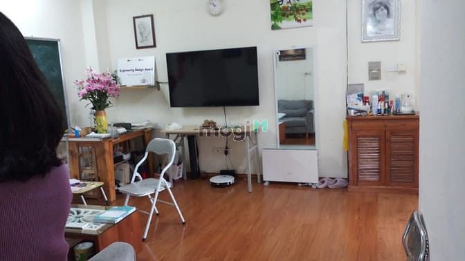 Hình ảnh Cần bán chung cư Trần đăng ninh 76m2 chia 2 ngủ, 2 wc full đồ