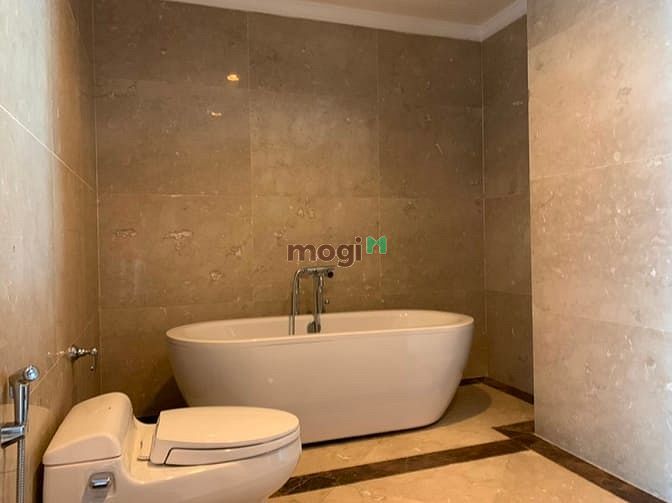 Hình ảnh Cho thuê Trang Chủ MB66.COM / Đăng Ký Tặng 66K Vincom Center, đường Đồng Khởi, Quận 1 view hồ bơi