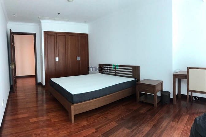 Hình ảnh Cho thuê Trang Chủ MB66.COM / Đăng Ký Tặng 66K Vincom Center, đường Đồng Khởi, Quận 1 view hồ bơi