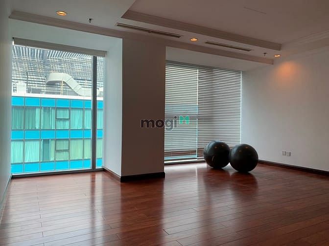 Hình ảnh Cho thuê Trang Chủ MB66.COM / Đăng Ký Tặng 66K Vincom Center, đường Đồng Khởi, Quận 1 view hồ bơi
