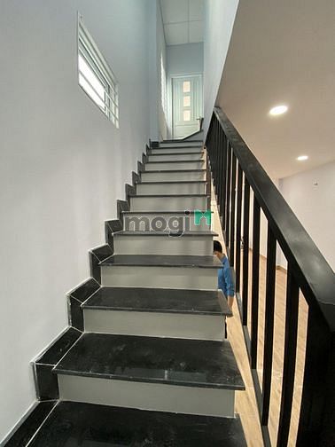 Hình ảnh Cần cho thuê nhà 2MTKD đường Phan Văn Trị, P2 – Q5, Giá: 20 tr