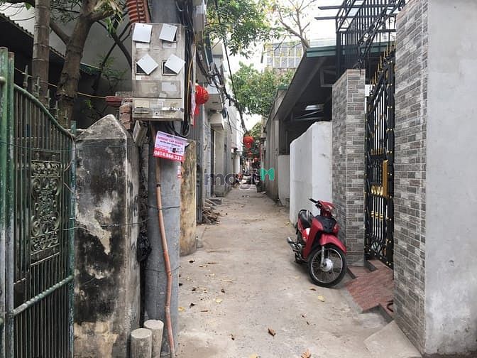 Hình ảnh Bán 50m2 Đất Thạch Bàn Cạnh Hồ Him Lam, Ngõ Thông Thoáng 43tr/m2.