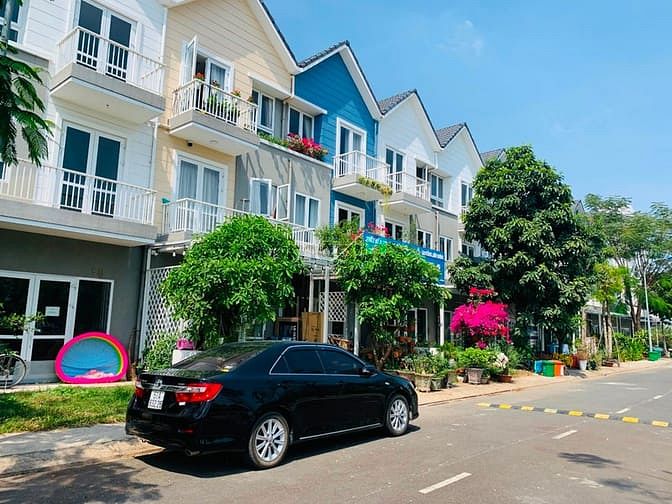 Hình ảnh Cần bán nhà phố 1 trệt 2 lầu Park Riverside quận 9