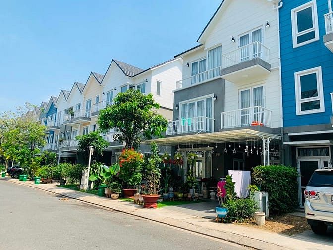 Hình ảnh Cần bán nhà phố 1 trệt 2 lầu Park Riverside quận 9