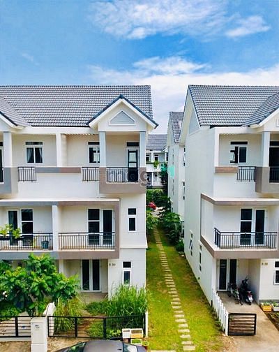 Hình ảnh Cần bán nhà phố 1 trệt 2 lầu Park Riverside quận 9