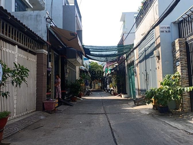 Hình ảnh Ccg bán nhà hẻm 6m thông 1/ Lô Tư , BHHA , Bình Tân