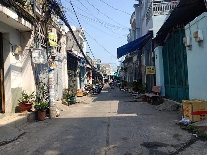 Hình ảnh Ccg bán nhà hẻm 6m thông 1/ Lô Tư , BHHA , Bình Tân