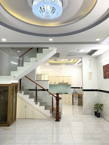 Hình ảnh Cho thuê nhà 30/10 Hoàng Hoa Thám, Phường 12, Tân Bình( đối diện chợ)
