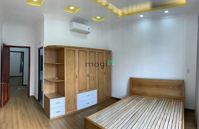 Hình ảnh Cho thuê nhà 30/10 Hoàng Hoa Thám, Phường 12, Tân Bình( đối diện chợ)