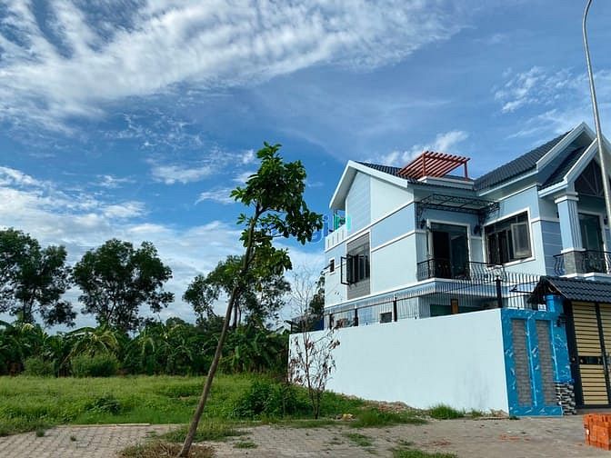 Hình ảnh Gia đình cần bán bán lô đất 130m2 thổ cư, Phạm Văn Hai, Bình Chánh