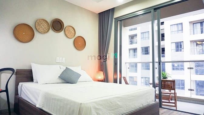 Hình ảnh Cho thuê C/H The Gold View 72m2 3pn 2wc 17,5tr bao phí full nt