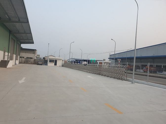 Hình ảnh Cho thuê đất trống làm kho tại KCN Đài Tư giá 60000/m2