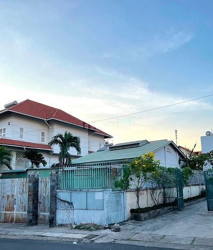 Hình ảnh Cho thuê mặt bằng 324m2 Ds6, F.Trường Thọ Thủ đức