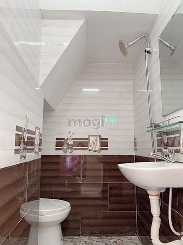Hình ảnh NHÀ MỚI 100%, 1 sẹc NHƯ HÌNH, ngay CHỢ Bình Trị Đông