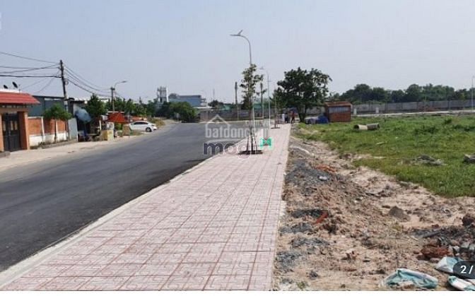 Hình ảnh cần tiền bán lai 100m thô MT trần văn Giàu