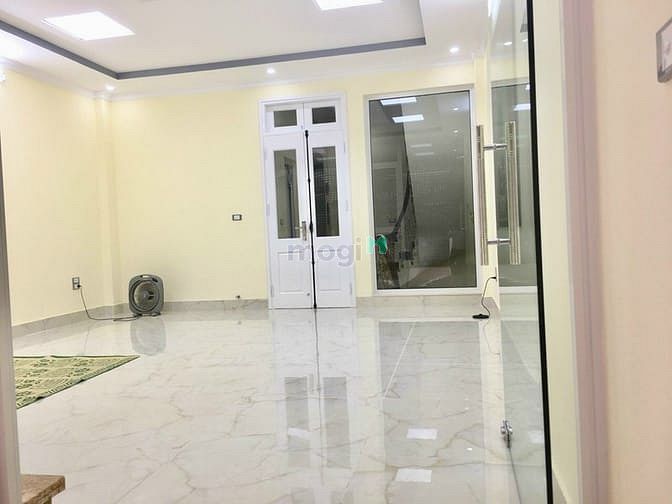Hình ảnh Cho Thuê Nhà Giảng Võ 65m-4 tầng