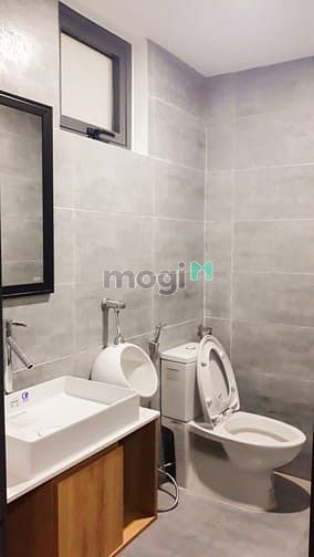 Hình ảnh Nhà 5PN hiện đại, khu vực Phạm Văn Đồng - B273