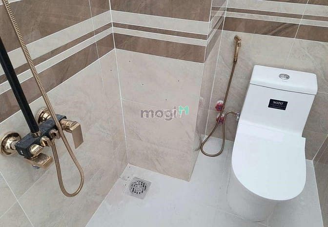 Hình ảnh cho thuê nhà d2,bình thạnh 8*10 trệt lửng 4 lầu