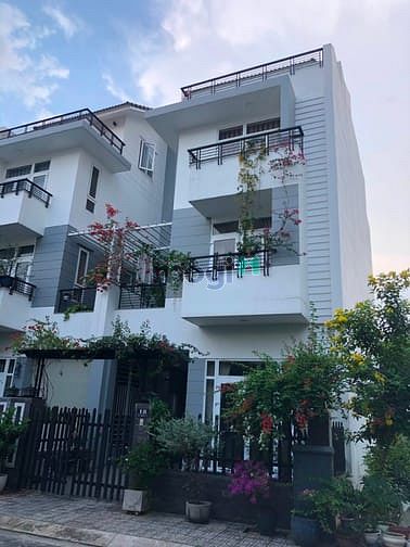 Hình ảnh HUNGVILAND Cho thuê Biệt Thự Đơn Lập Liên Phường Q9