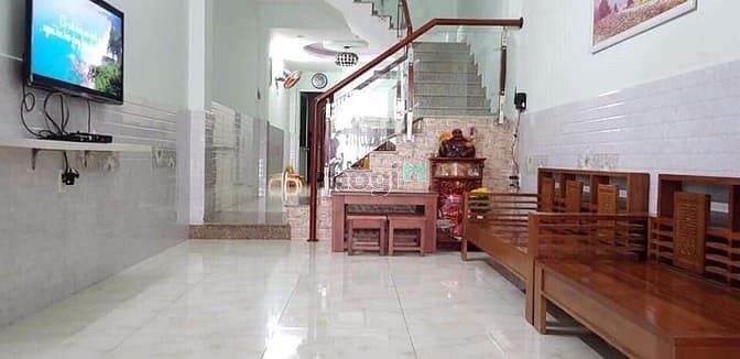 Hình ảnh Cho thuê nhà 2 tầng kiệt 7m Bùi Tá Hán