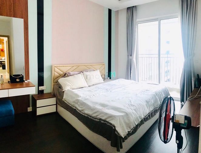 Hình ảnh Bán căn 3PN Golden Mansion View Hồ Bơi