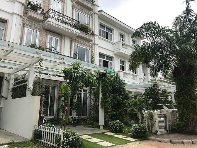 Hình ảnh Cho thuê biệt thự liên kế đẹp Mỹ Văn 2, Phú Mỹ Hưng, Quận 7