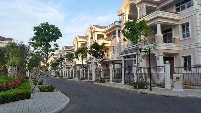 Hình ảnh Cho thuê biệt thự liên kế đẹp Mỹ Văn 2, Phú Mỹ Hưng, Quận 7