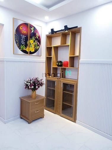 Hình ảnh Cần cho thuê góc 2MT đường 7A Phan Tôn, Q1