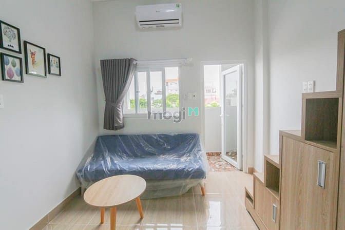 Hình ảnh Duplex trang bị nội thất cao cấp, ban công, máy giặt riêng.