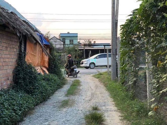 Hình ảnh Quá mắc nợ, bán gấp đất Thị Trấn Hậu Nghĩa Long An